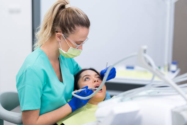 Best Emergency Tooth Extraction in Hazel Park, MI